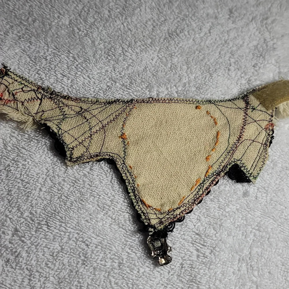 Sugar Skull wrist cuff - handmade - Picture 6 of 7